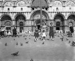 Elsie Margaret Stanton Cobb, Marilyn Eva Cobb, Gretel Anne Cobb and Louise Minerva Cobb standing in the Piazza San Marco by Unknown